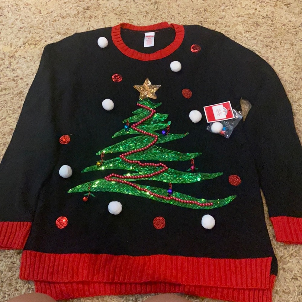 Women’s Christmas sweater new with tags